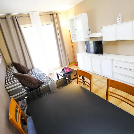 Apartment Pentathlon 5 *