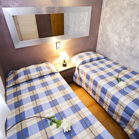 Pentathlon 5 Apartment